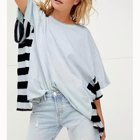 Free People Tops - LAST ONE!🌸 FREE PEOPLE Genius tee